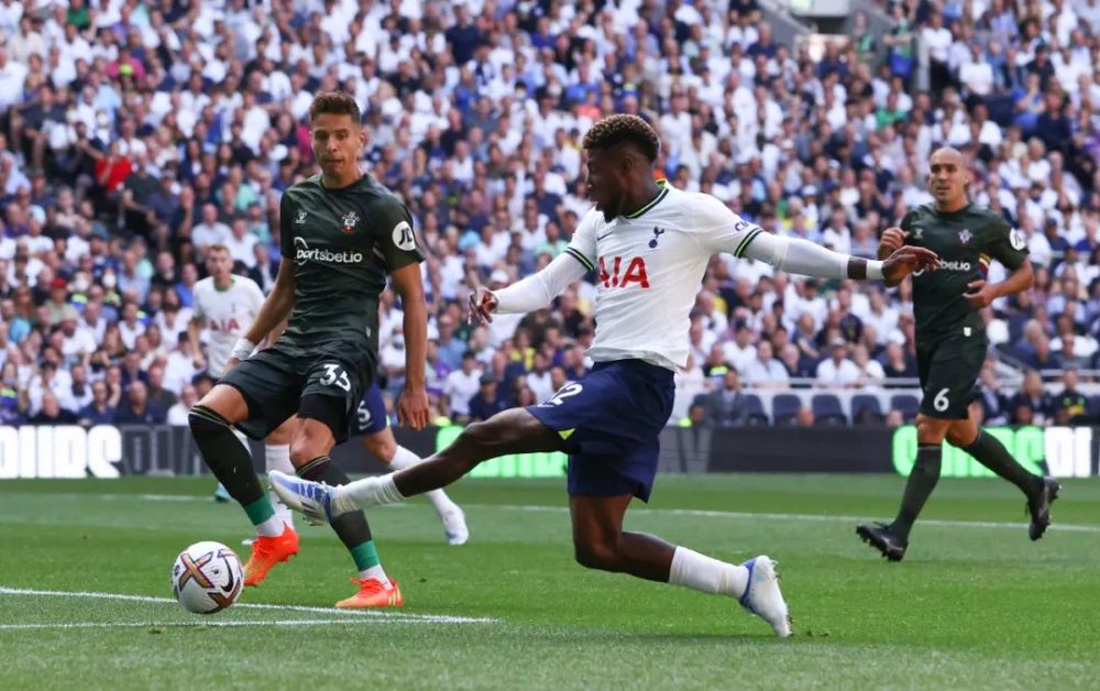  南安普顿青年军展露锋芒，客场爆冷击败传统劲旅热刺